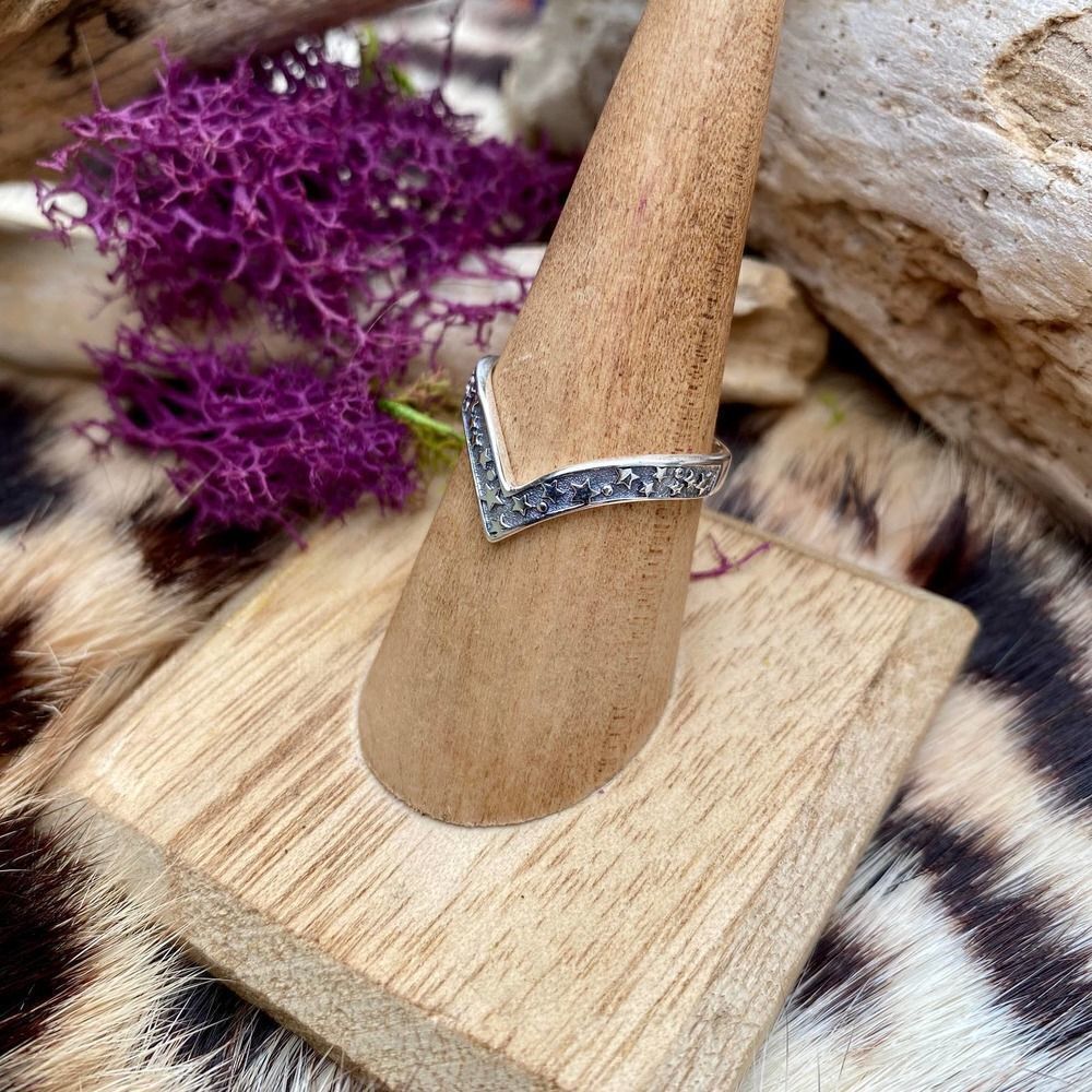 Chevron Stars Sterling Silver Ring Sizes 6-10